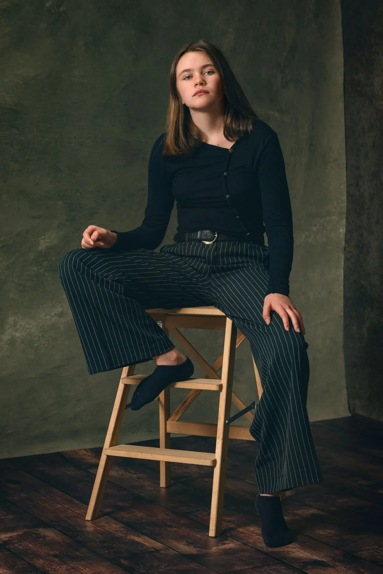 enfance - _CHA5159-Modifier_photographe enfant Montbrison, portrait Fine Art Loire, studio photo enfant Saint-Étienne, photographie artistique Auvergne-Rhône-Alpes, séance photo studio Clermont-Ferrand